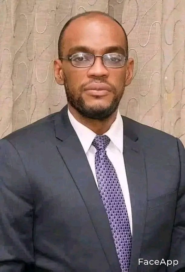 MichelElisee12's tweet image. Lè Ariel t gen 33 ans 😂😂
#dopboy🇭🇹⚖️♍