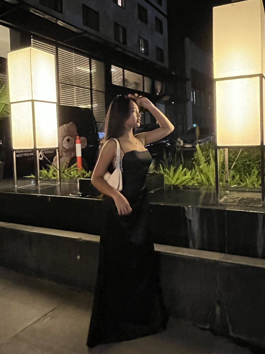 izencheese_'s tweet photo. After party! A little tipsy🥴🥴 https://t.co/fxSWkBPm80