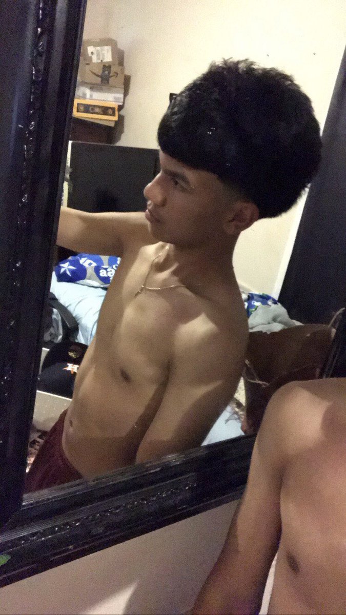 817marcc's tweet photo. y’all fw the cut ?😋 https://t.co/oZQzbWWIpi