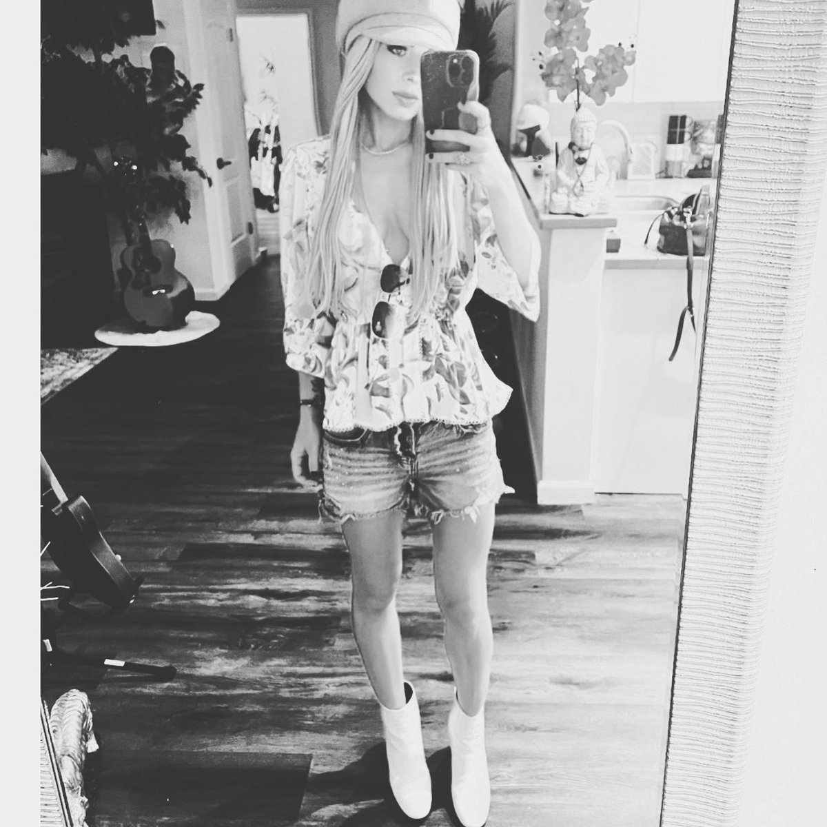 Orianthi On Twitter Love You All So Much Packing For Nashville For