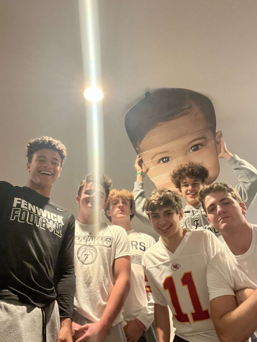 amp3490's tweet image. #wehavemorefun @FenwickFB @FenwickCoachB