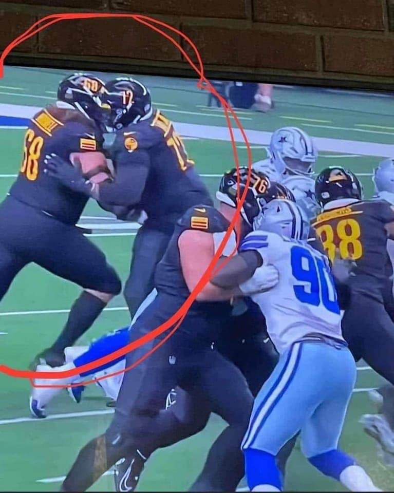 janellkastner's tweet photo. @Rosenbergradio is this your team? https://t.co/JvKAbJvGIu
