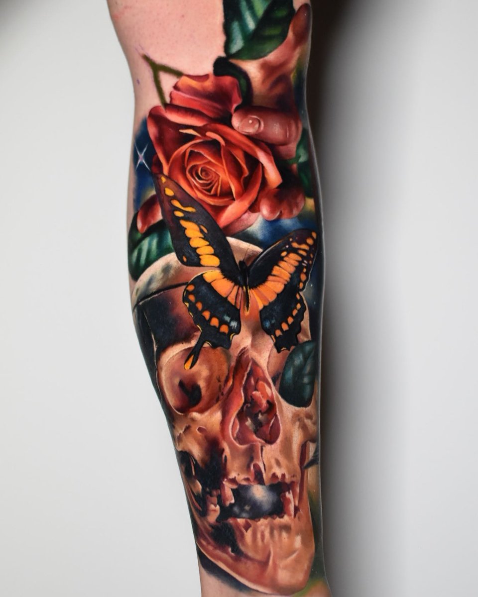 Reference_87's tweet photo. 🥳 @k_peanut_ using images from https://t.co/3YBOoogrsu including one of our favourite skull references 😍 Bringing tattooists exclusive reference photos taken with body placement and structure in mind.

#madewithr87 #reference87 https://t.co/0ZbXpfjKsf