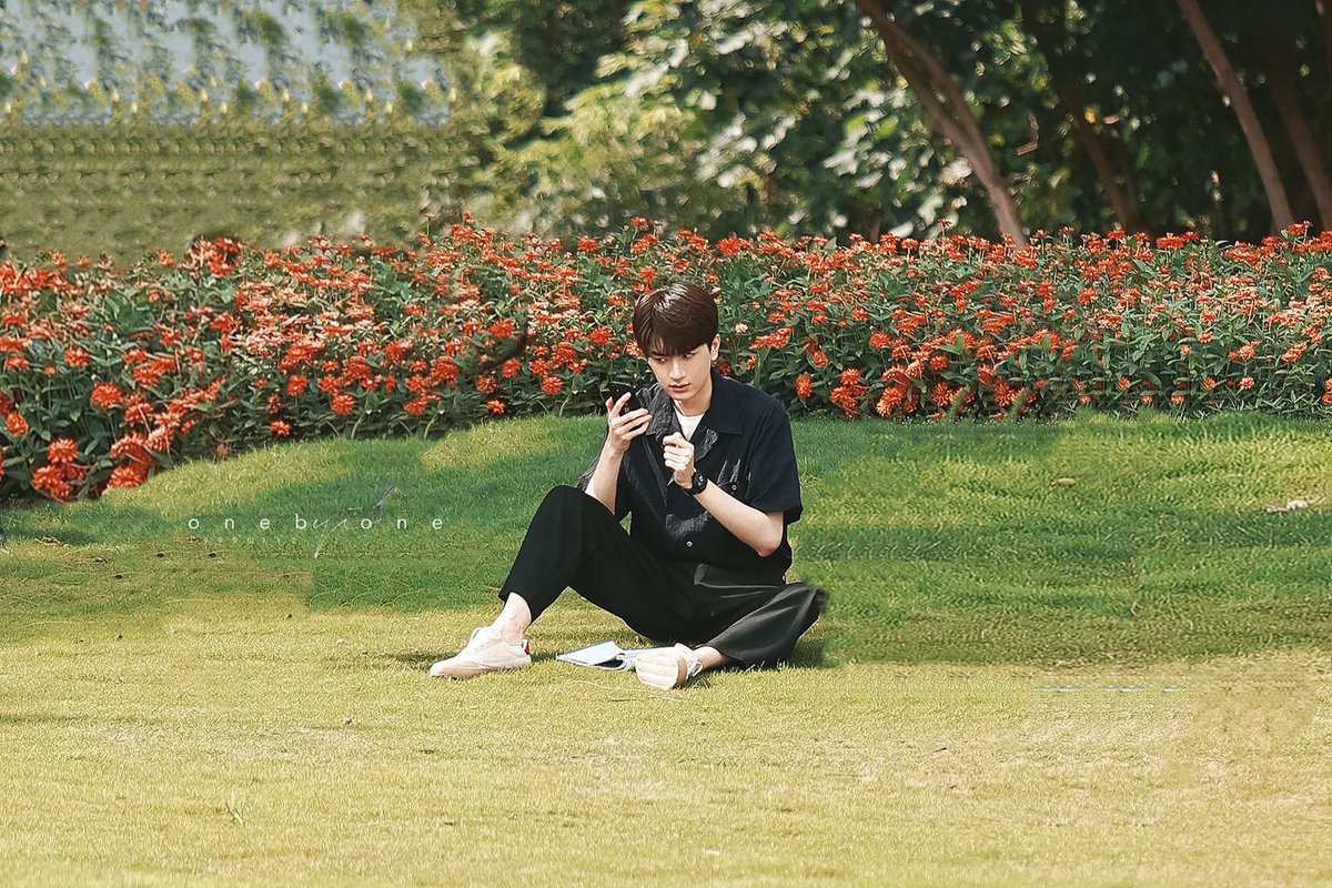 LINYILOVER_TH's tweet photo. 2022.10.09
Onebyone_林一's Weibo Update

BTS #我们这十年 #OurTimes 

🤍🐯

#林一 #LinYi #หลินอี #린이
#LinYiLover_TH #บ้านคนรักหลินอี https://t.co/rgRVwPoXou