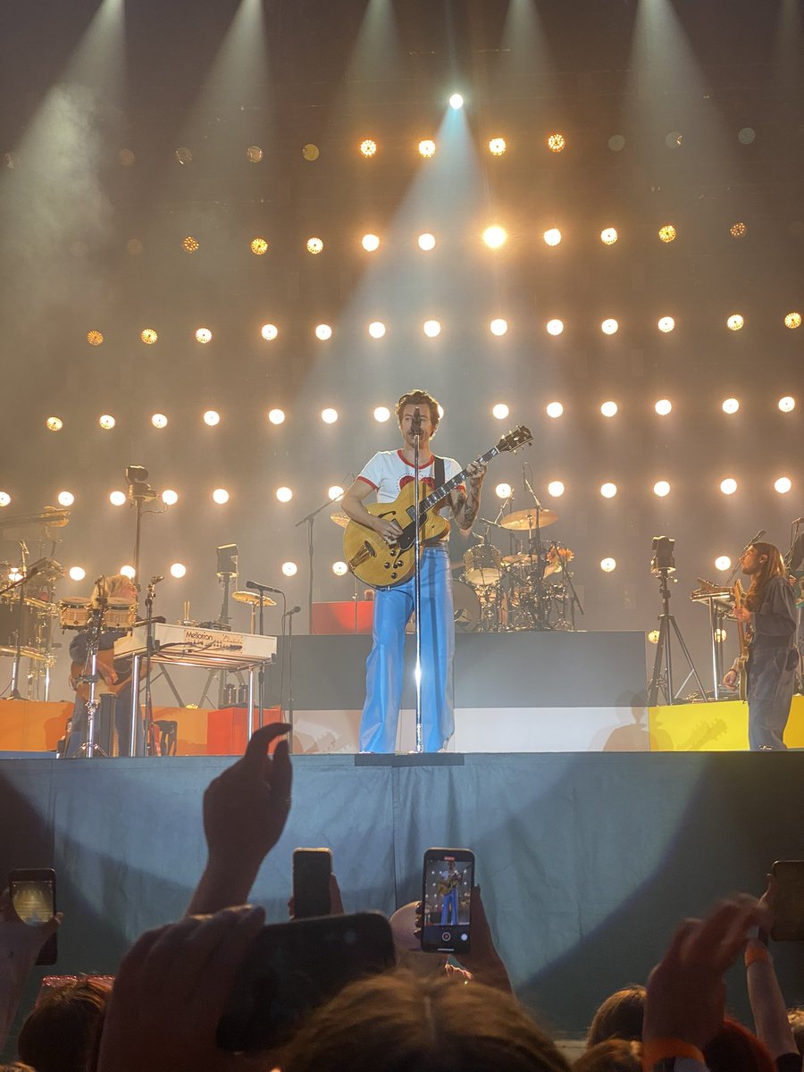 Dalitoral85's tweet photo. @Spotify @Harry_Styles in Stockholm this summer. And I’m gonna see him again in Edinburgh next year. https://t.co/EgkDqmaq7N