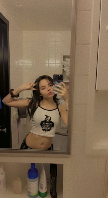 💝😊✌️ https://t.co/8aLbUtwt3w<a href="/tag/cutie"class="tags"><span>#cutie</span></a><a href="/tag/onlyfans"class="tags"><span>#onlyfans</span></a><a href="/tag/fyp"class="tags"><span>#fyp</span></a>