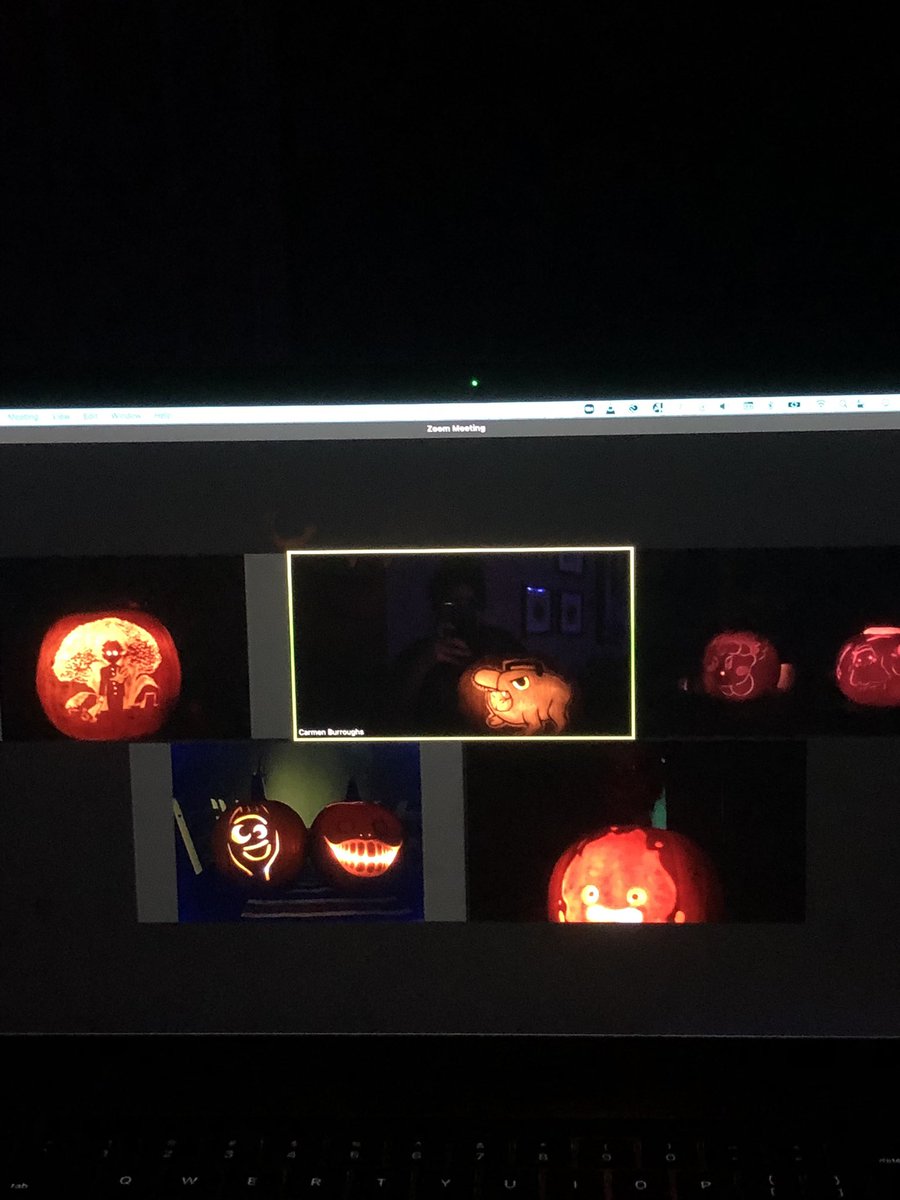 carm_mb's tweet photo. The BMC(rew) pumpkin carving tradition makes it to another year 🧡🎃! A Pochita pumpkin from me - excited for #ChainsawMan on Tuesday!! https://t.co/PVkZjTVuF6