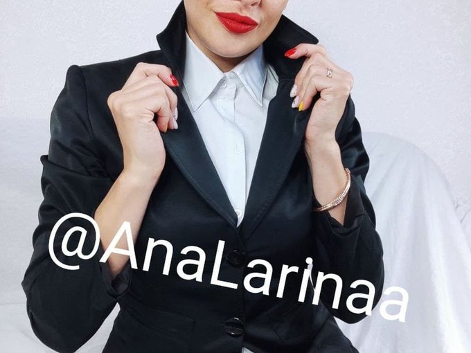 online right now on skyprivate https://t.co/hc6ttoVEun https://t.co/ZViUH7or1D