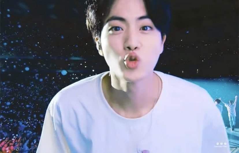 hobithviess's tweet photo. a thread of desi jin edits🐹

~a dreamy thread🌼 https://t.co/w7hU7SZ7xF
