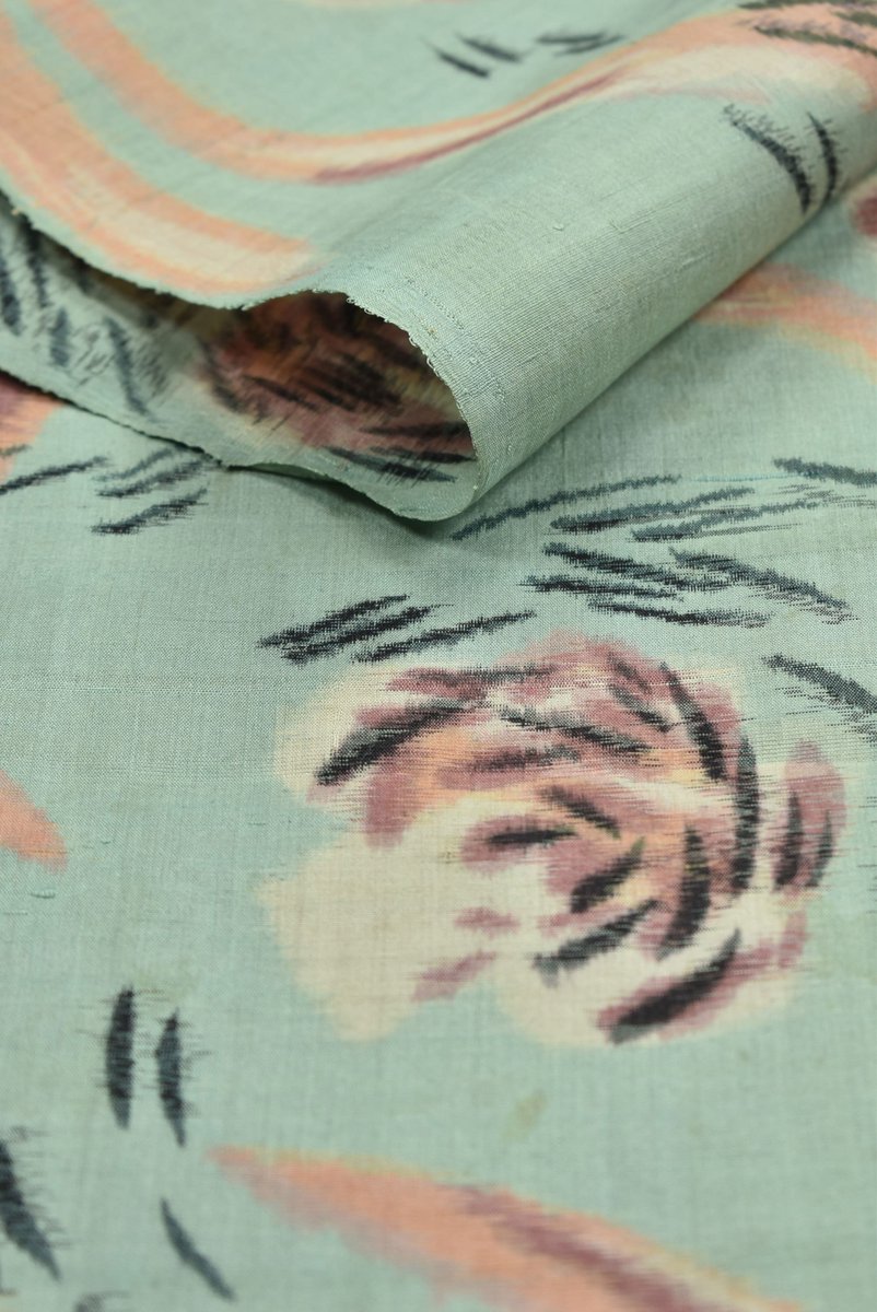 nadeshiko_info's tweet photo. Excited to share the latest addition to my #etsy shop: Vintage Japanese Kimono Fabric Silk Antique Boro Patch Kusakizome MEISEN Woven Textile 40.6"/EGC90/40 https://t.co/3PlhQzgDqM #hatmakinghaircrafts #vintage #japanesefabric #cotton #momen #patch #ranru #boro #indigo https://t.co/Qg9Z4OTFE3
