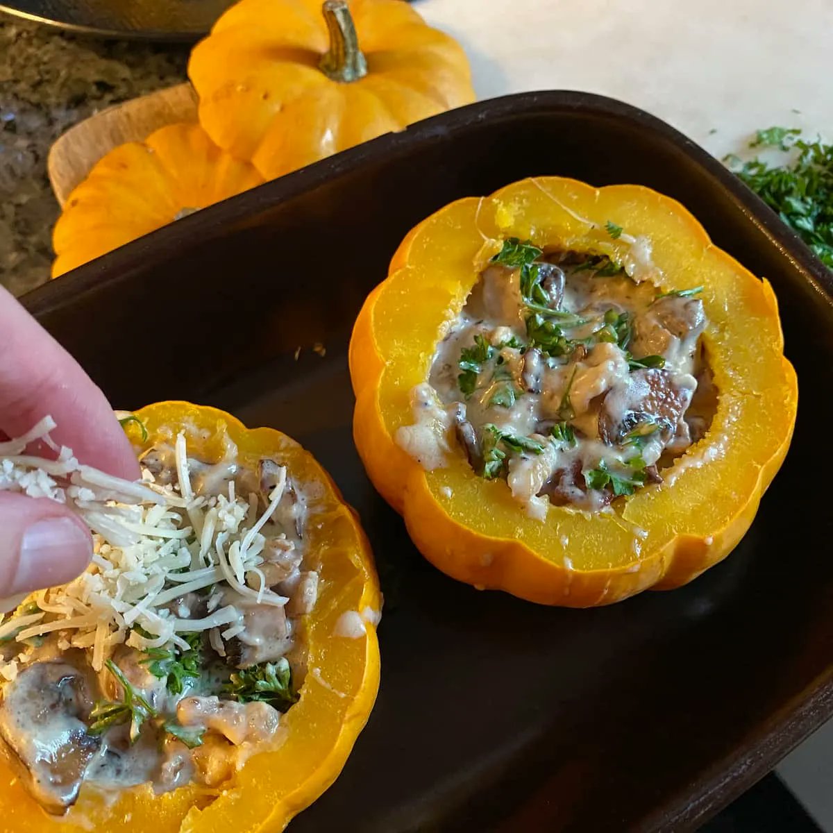 Jill_Colonna's tweet photo. Stuffed Mini Pumpkins (Easy Recipe). Don't just keep these cuties for decoration - they're so delicious! https://t.co/HBHHD9fOCw

#minipumpkins https://t.co/aLYU6hLHPL