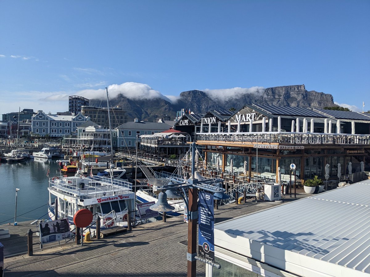kitesurferpeter's tweet photo. Kitesurfing and sight seeing around Cape Town. Great place.

#kitesurfing #kitesurf #capetown #southafrica https://t.co/fqhMafzDBL