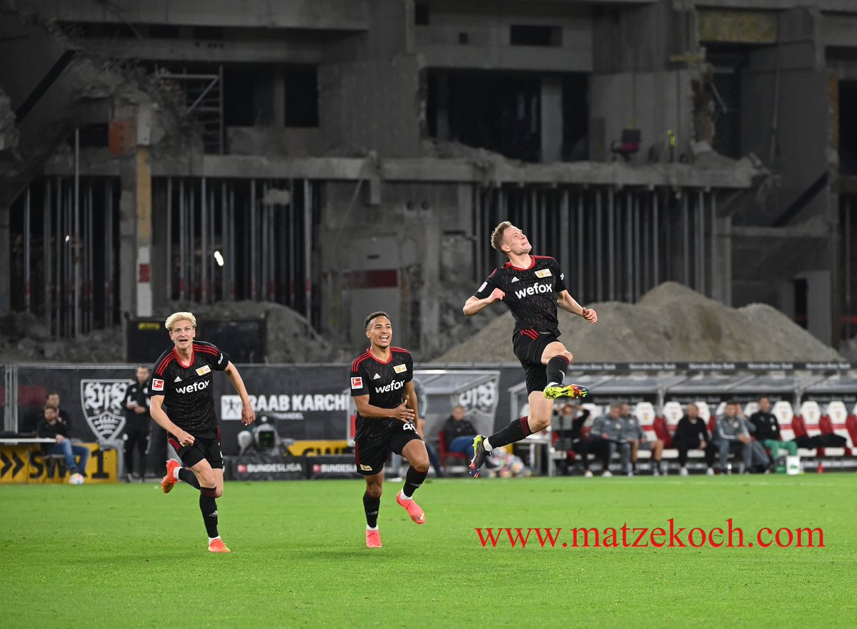 MatzeKoch's tweet photo. Tabellenführer #fcunion erschüttert die #Bundesliga weiter in ihren Grundmauern. Und jetzt trifft auch noch Paul #Jaeckel. #VfBFCU https://t.co/uIi7B0NYP2