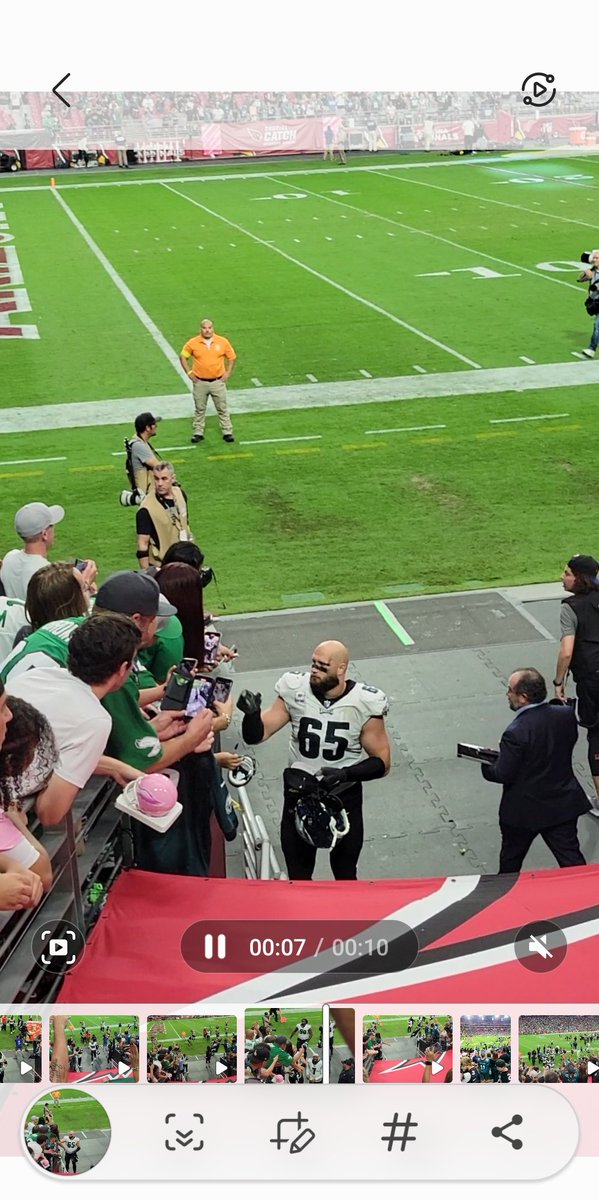 kryczek13's tweet photo. @LaneJohnson65 Fly Eagles Fly 🦅 https://t.co/9WCGPPoGbk