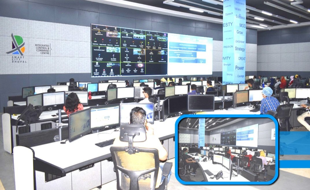 bhopal_bscdcl's tweet photo. #BhopalSmartCity's Integrated Control & Command Centre #ICCC has been recognised at national level for data driven services.
#SmartCitiesMission
#MoHUA
#ICCC
#TransformingNation
https://t.co/2ude7StNYH https://t.co/KWOgIouBYi
