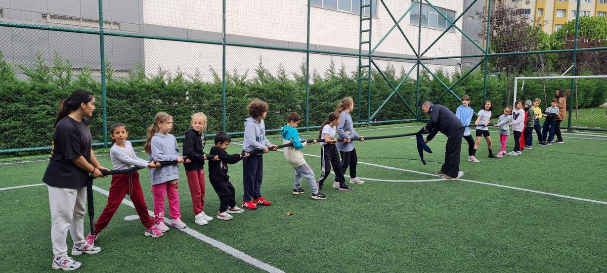 'Amatör Spor Haftası' 7'den 70'e herkesi sporla buluşturdu. 😎 İlçe Müdürlüklerimiz haftaya spor dolu başladı. 😊 📍 Bahçelievler 📍 Kağıthane 📍 Şile 📍 Ümraniye @kasapoglu @gencliksporbak