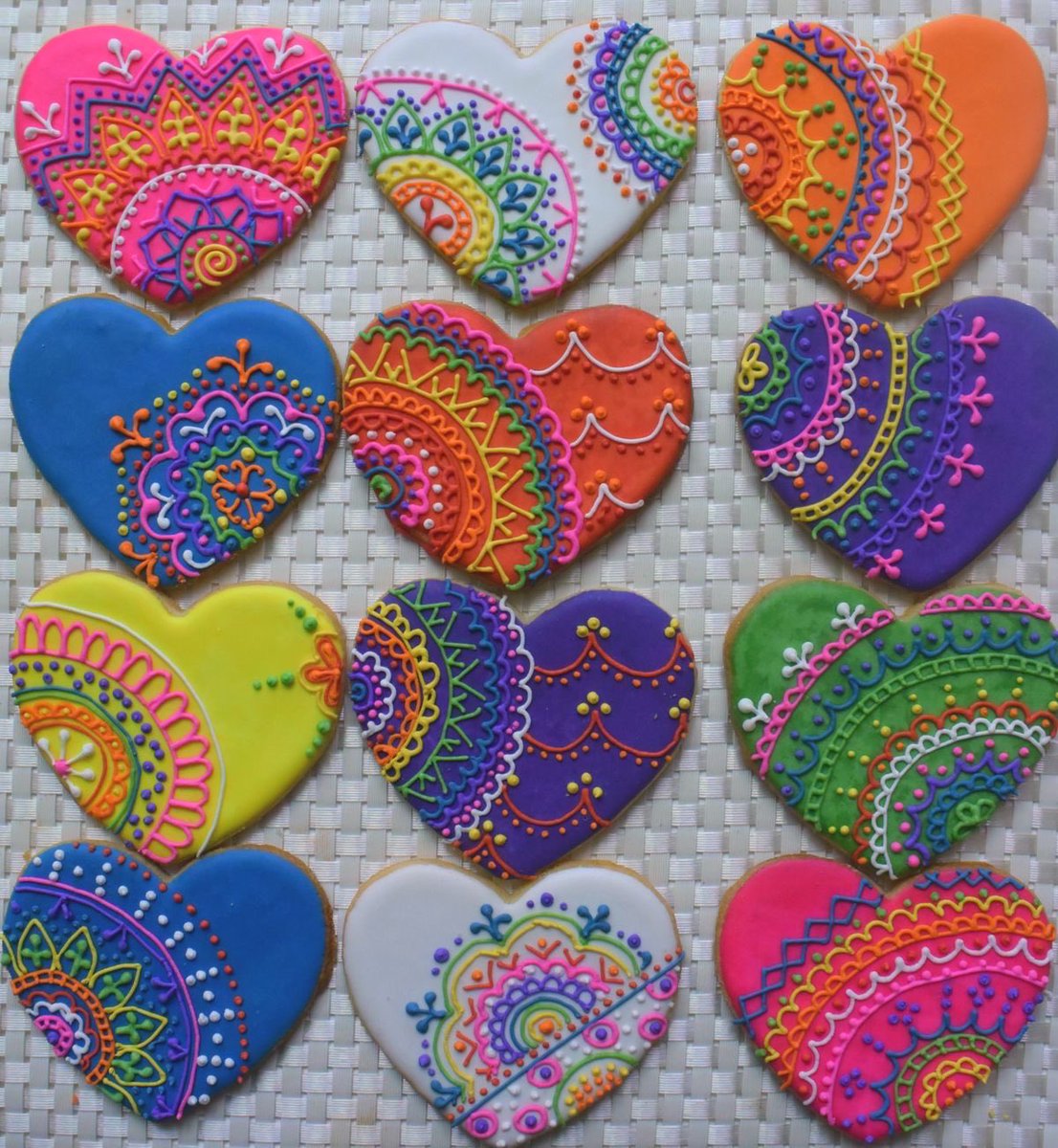 I don’t have time sadly and DrS won’t let me in the kitchen !    I love seeing these biscuits/ cookies and am always astounded at the talent.  The bluebirds are so lovely but the brightest is my favourite ‘Henna designs’