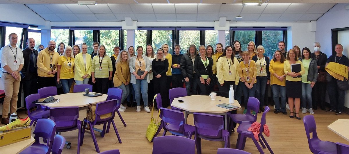 Our fantastic staff in their yellow to support #HelloYellow. All raising awareness of mental health this week 💛 Contributions to <a href="/YoungMindsUK/">YoungMinds</a>