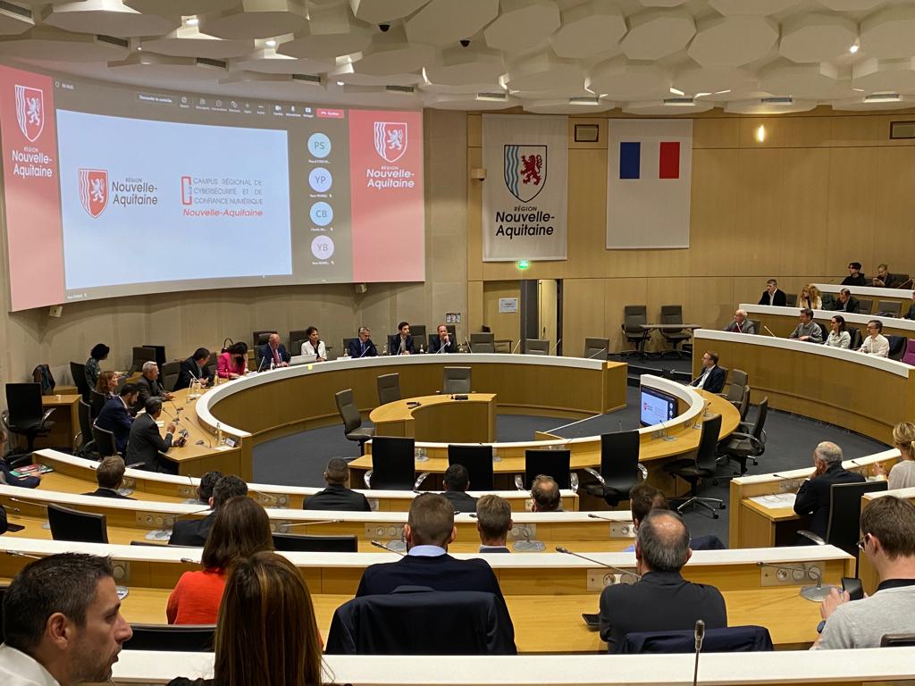 al_rousset's tweet photo. Campus régional de cybersécurité et de confiance numérique | Il est crucial d'avoir un outil comme ce cybercampus : les cyberattaques sont devenus un vrai fléau. Nous, pouvoirs public, devons anticiper et mieux nous défendre, car c'est une épée de Damoclès sur notre économie https://t.co/uOdhKjfmIZ