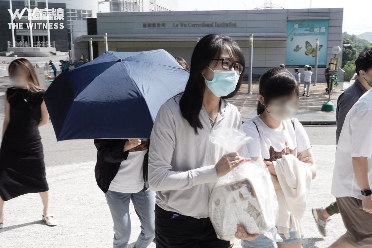 hkdc_us's tweet photo. The 5 #HongKong trade union leaders sentenced to 19 months in prison for #sedition for publishing 3 children’s books were released from prison today. As it turned out, they’d served virtually all of their sentences while on remand, prior to conviction. https://t.co/yGPIcAJdzq