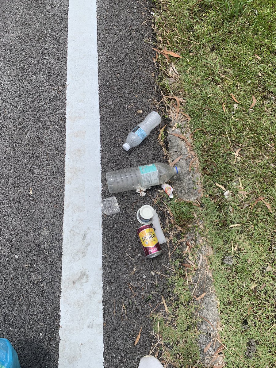 aisyahnawawi's tweet photo. Alhamdulillah selesai acara tahunan semenjak PKP๐ #PleaseDoNotLitter #EducateEducateEducate #MakeABetterPlace #Kuching https://t.co/Micb2l6uvL