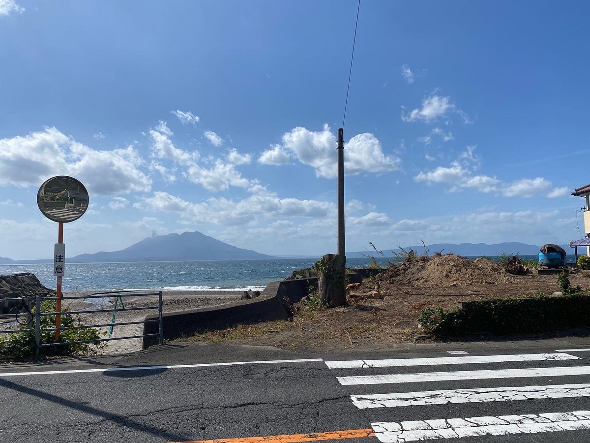 SeaSideConte's tweet photo. シーサイドコンテ計画
だいぶ景色が変わってきました☺️
#シーサイドコンテ
#SeaSideConte
#霧島市
#カフェ
#海の見えるカフェ
#福山町 https://t.co/AHwSq27CSg