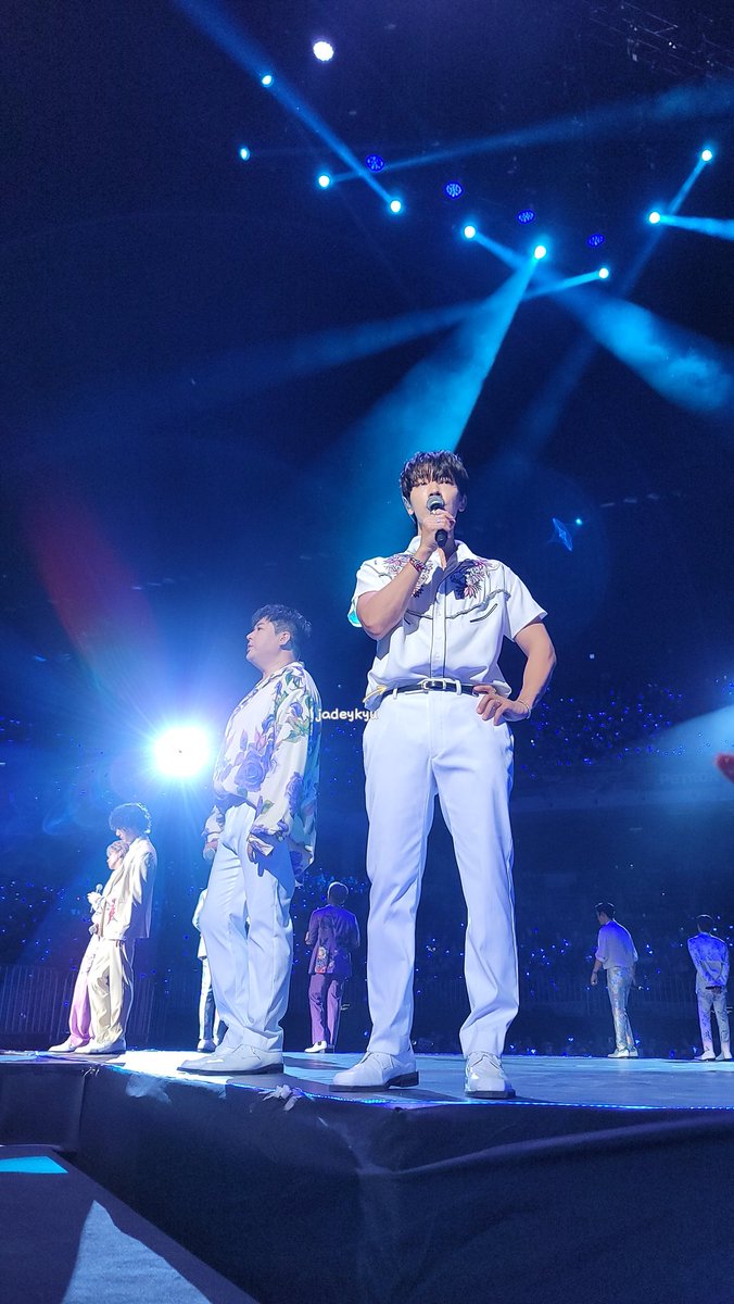 jadeykyu's tweet photo. Donghae so close!!��� #SS9inKL https://t.co/LinUQGuNwH
