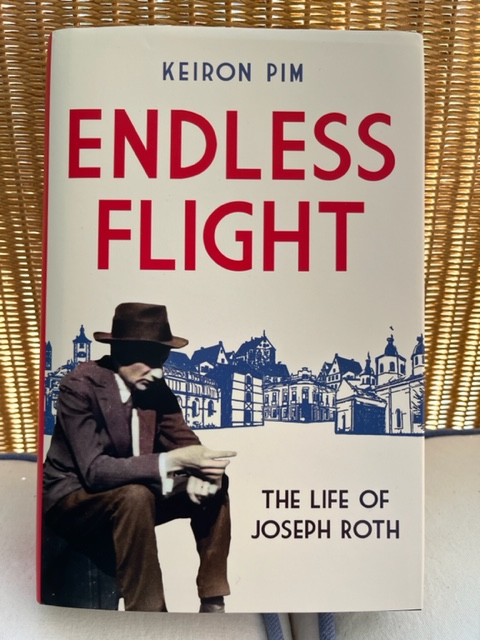 campdenlitfest's tweet photo. 'Fullest picture yet of a doomed writer' @joshglancy
@TheTimesBooks Keiron Pim @kingshistory @kingsartshums biographer of Joseph Roth #EndlessFlight @GrantaBooks will be at our Festival in May 2023 👇 https://t.co/x8cv8PELsr
