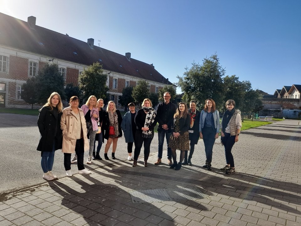 CholewaKarline's tweet photo. 📢 Visite de l'@EPIDE_Officiel  de Cambrai par les conseillers #CEJ des 5 agences #pôleemploi du bassin de #Valenciennes 
🎯 Travailler en partenariat pour proposer une solution structurante aux jeunes en #CEJ #OnEstLaPourVous https://t.co/UehfxGtEWw