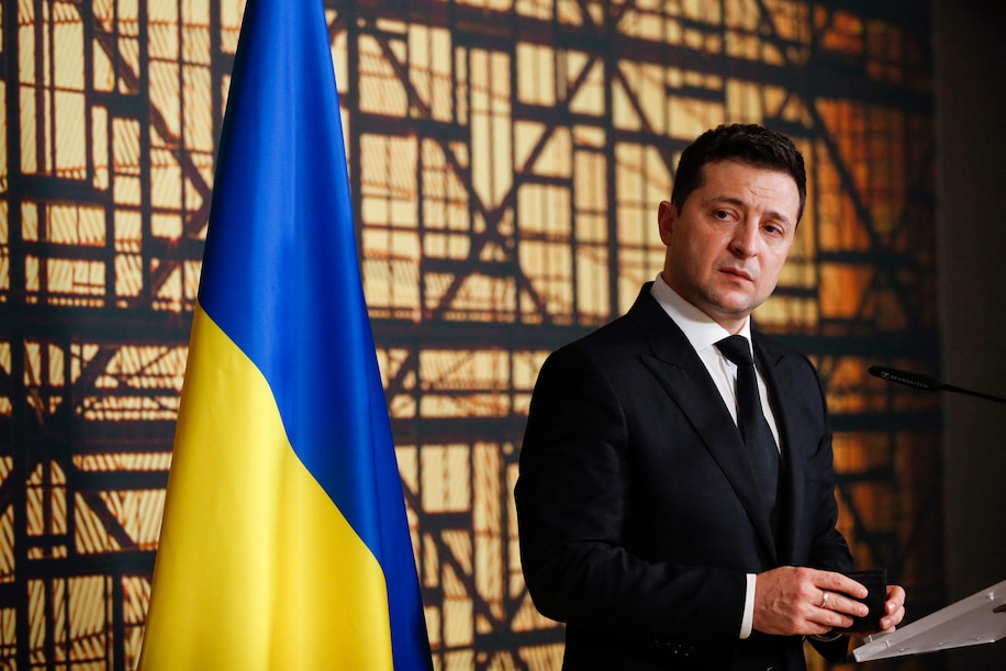 After a superb 'Care-orism' session on the states, uses and abuses of 'care' in culture and/or capital, I listen to a translated Zelensky interview this morning in which he is asked whether Putin could survive if the Ukraine 'wins' the war. His reply: "I don't care."