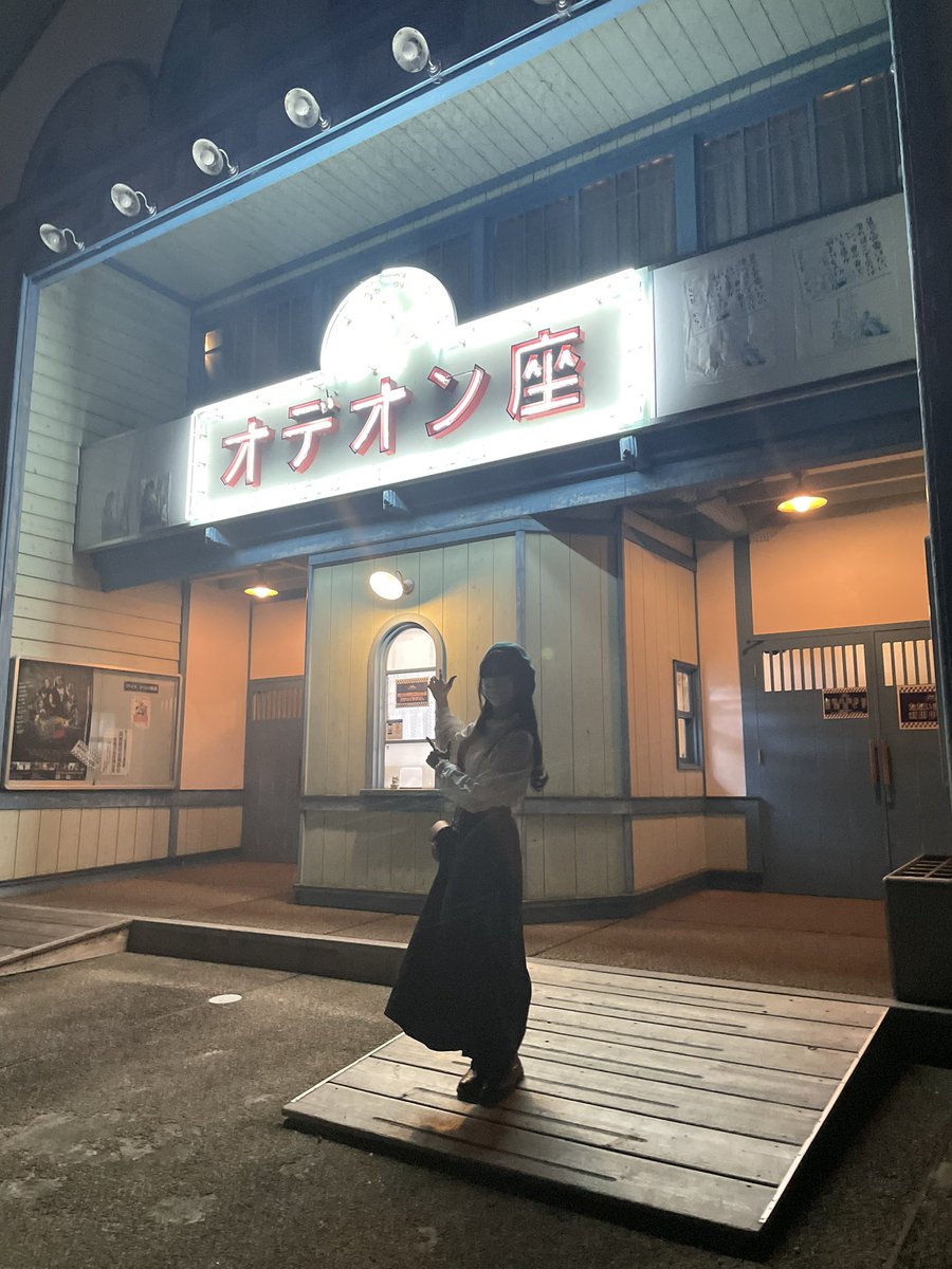 hatsu_akb's tweet photo. 徳島オデオン座での #BUGSll 舞台挨拶終わりました!
地元の皆さんはもちろんわざわざ 遠くから来てくださった皆さんには感謝しても仕切れません😭
次回は愛知!! https://t.co/cACjT46fhV