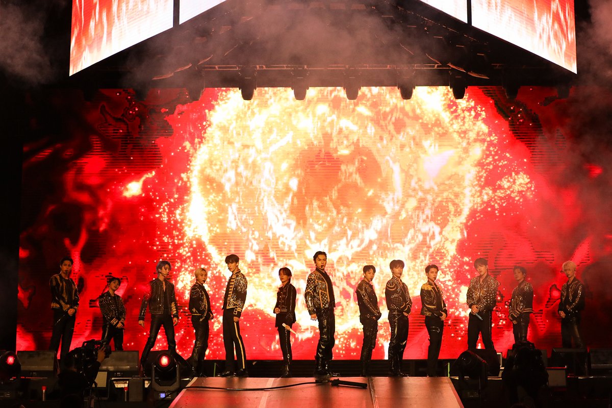 ABSCBNNews's tweet photo. After more than two years, K-pop superstars Seventeen made its highly anticipated return to the Philippines over the weekend with a sold-out two-night concert at the Mall of Asia Arena. #BeTSinManila

📸Courtesy of Pledis Entertainment

Here's a recap: https://t.co/8BBEGFnV4u https://t.co/3jmATbsMdk