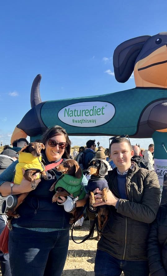 Redrecruit's tweet photo. This weekend our very own Austin Butterfield &amp; Clare Cracknell participated in a Guinness World Record attempt for the most Sausage dogs at the Southwold Sausage Dog Walk fundraising for dedicated to dachshunds.

They smashed the record with a massive 2,238 doggies in attendance! https://t.co/WevBV8lSZL