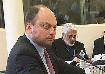 Congratulations to imprisoned Russian opposition leader Vladimir Kara-Murza, who has just been awarded the 2022 Václav Havel Human Rights Prize!

The 60,000-euro prize honours outstanding civil society action in defence of human rights worldwide.

#TheirCourageOurRights