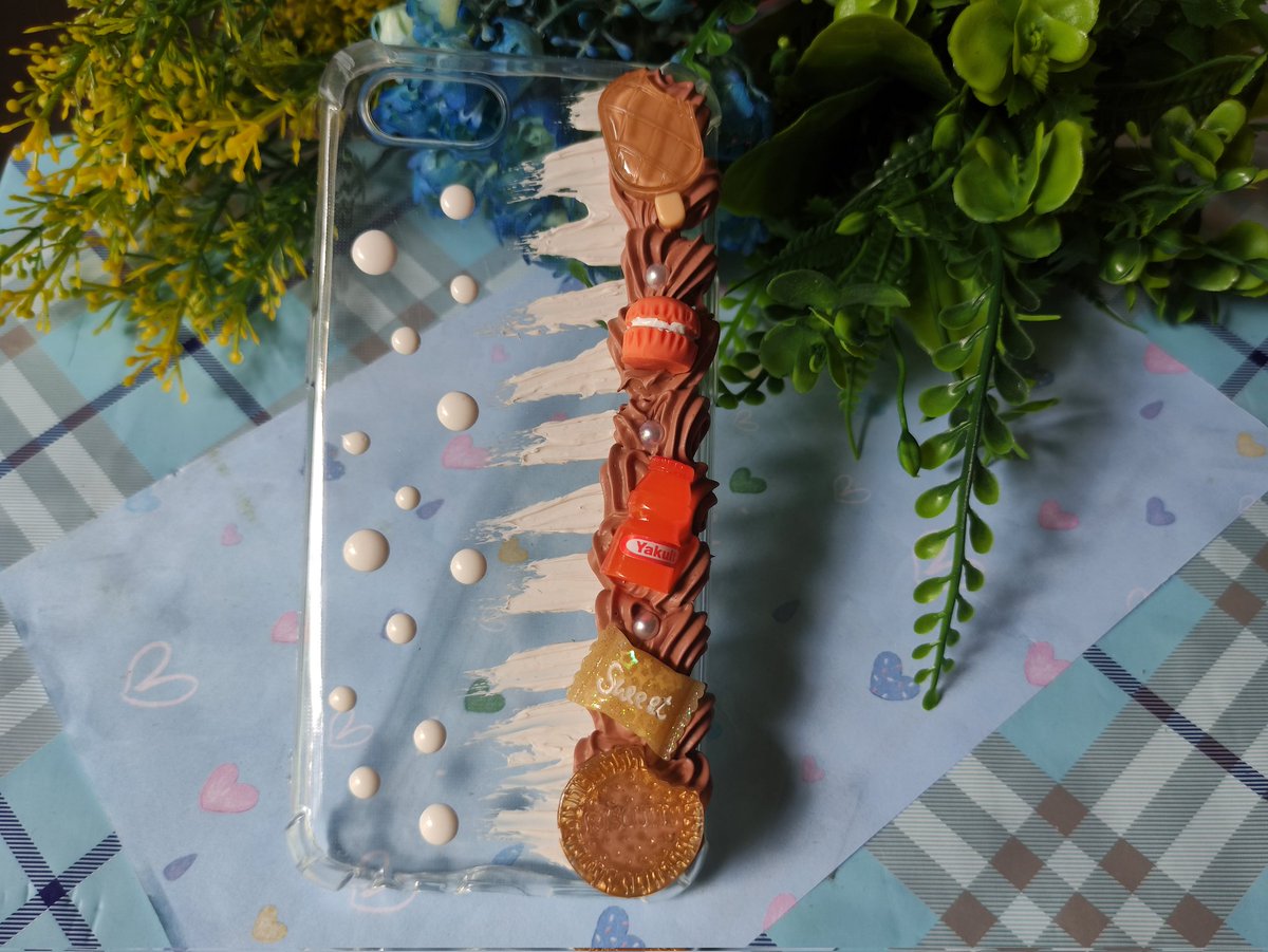 nksdelight's tweet photo. Custom made decoden phonecase.Handmade by me 🥰 Nak beli boleh ke linktree di bio.
#jual #meniaga #decoden #popsocket #support #malaysia #seni #homemade #handmade #unik #miniature #decodenphonecase #decodencase #hairpins #hair #kliprambut #diy #diyart #craft #SS9inKL https://t.co/Bv3EKjj5hZ