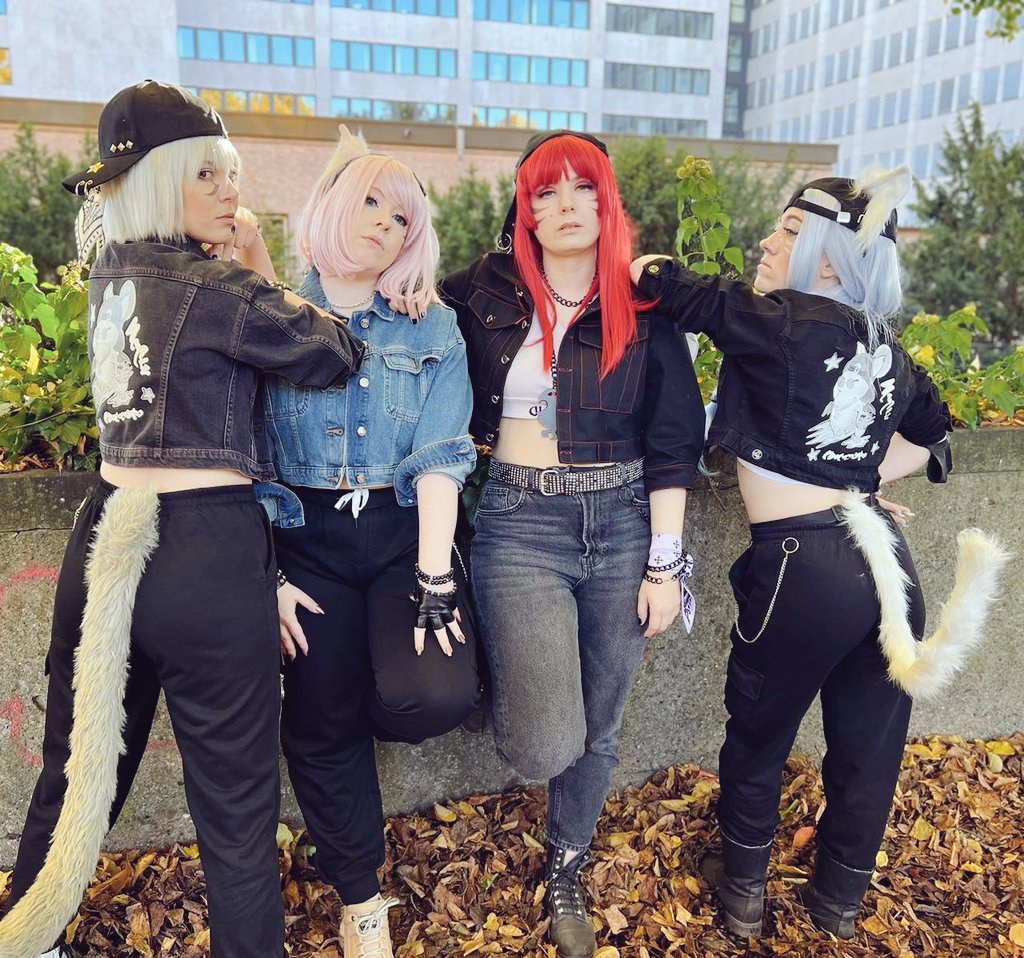 SmeiMaster's tweet photo. Look at our fcking gang, just watch don't touch 🔥

#FinalFantasyXIV #FFXIV #FFxivcosplay #miqote #Connichi2022 #cosplayer https://t.co/5c1xd7u6yf
