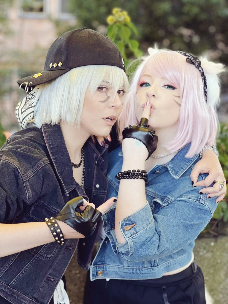 SmeiMaster's tweet photo. Look at our fcking gang, just watch don't touch 🔥

#FinalFantasyXIV #FFXIV #FFxivcosplay #miqote #Connichi2022 #cosplayer https://t.co/5c1xd7u6yf