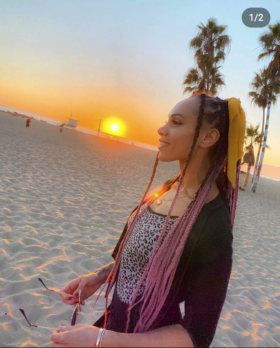 Mariette Immaculate (@studiocatface) on Twitter photo She's so pretty in Pink on the beach with the sunset 👑✨
<a href="/marciaskints/">Marcia</a> of <a href="/theskints/">The Skints</a> is all the way in her groove with her Black Pink Ombre in 30 inches🧜🏿♀️✨ #CatfaceHair
Shop online w. global shipping: 
Your Exclusive Cat 40% off Gift Code: CAT40 💸shop.catface.me She's so pretty in Pink on the beach with the sunset 👑✨
<a href="/marciaskints/">Marcia</a> of <a href="/theskints/">The Skints</a> is all the way in her groove with her Black Pink Ombre in 30 inches🧜🏿♀️✨ #CatfaceHair
Shop online w. global shipping: 
Your Exclusive Cat 40% off Gift Code: CAT40 💸shop.catface.me