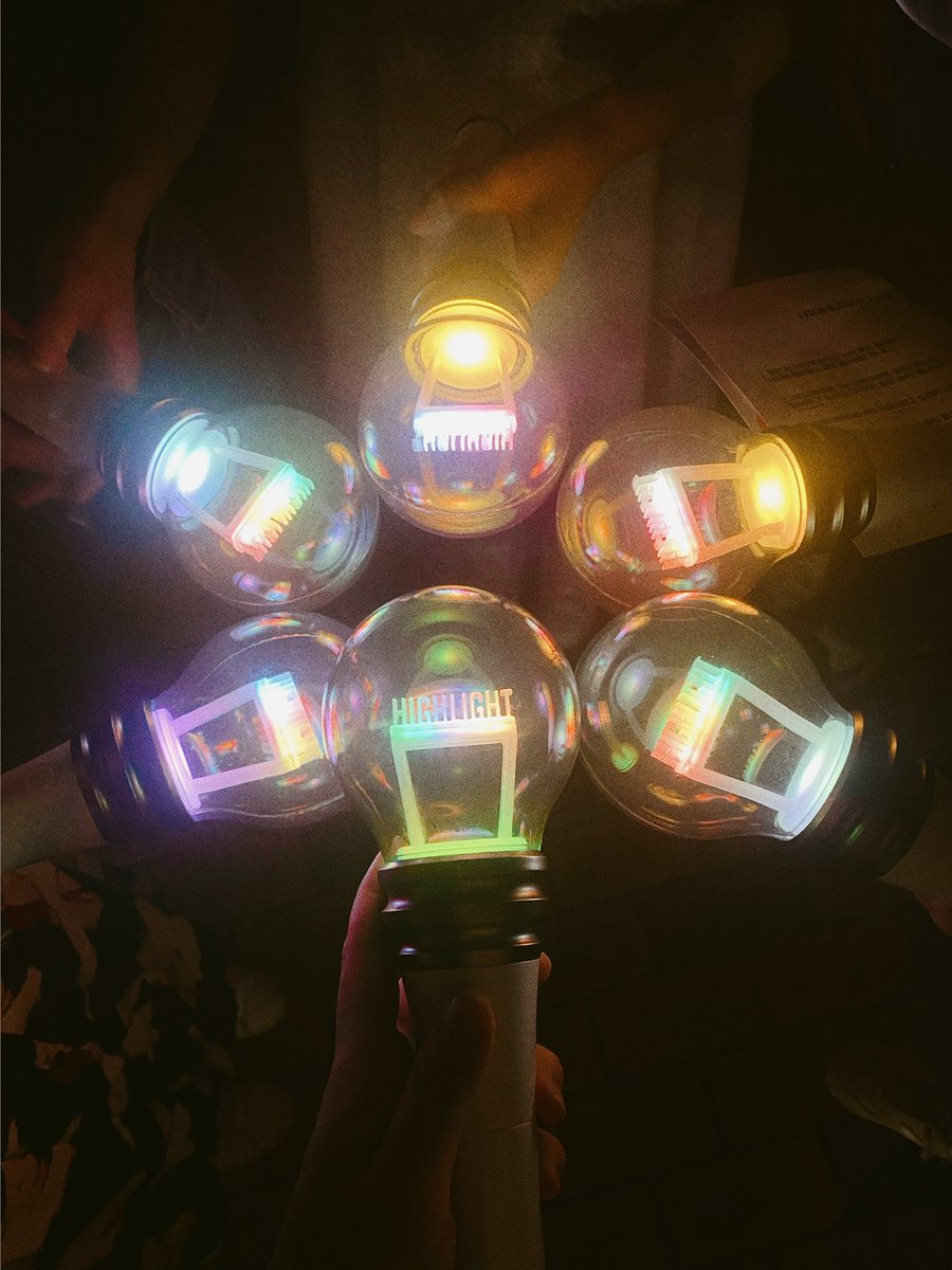 888jying's tweet photo. ⋆ฺ｡*:･ 항상 여기있을게 ୭̥⋆*｡
          ♡ #하이라이트 ♡ https://t.co/C5pcNADtcv