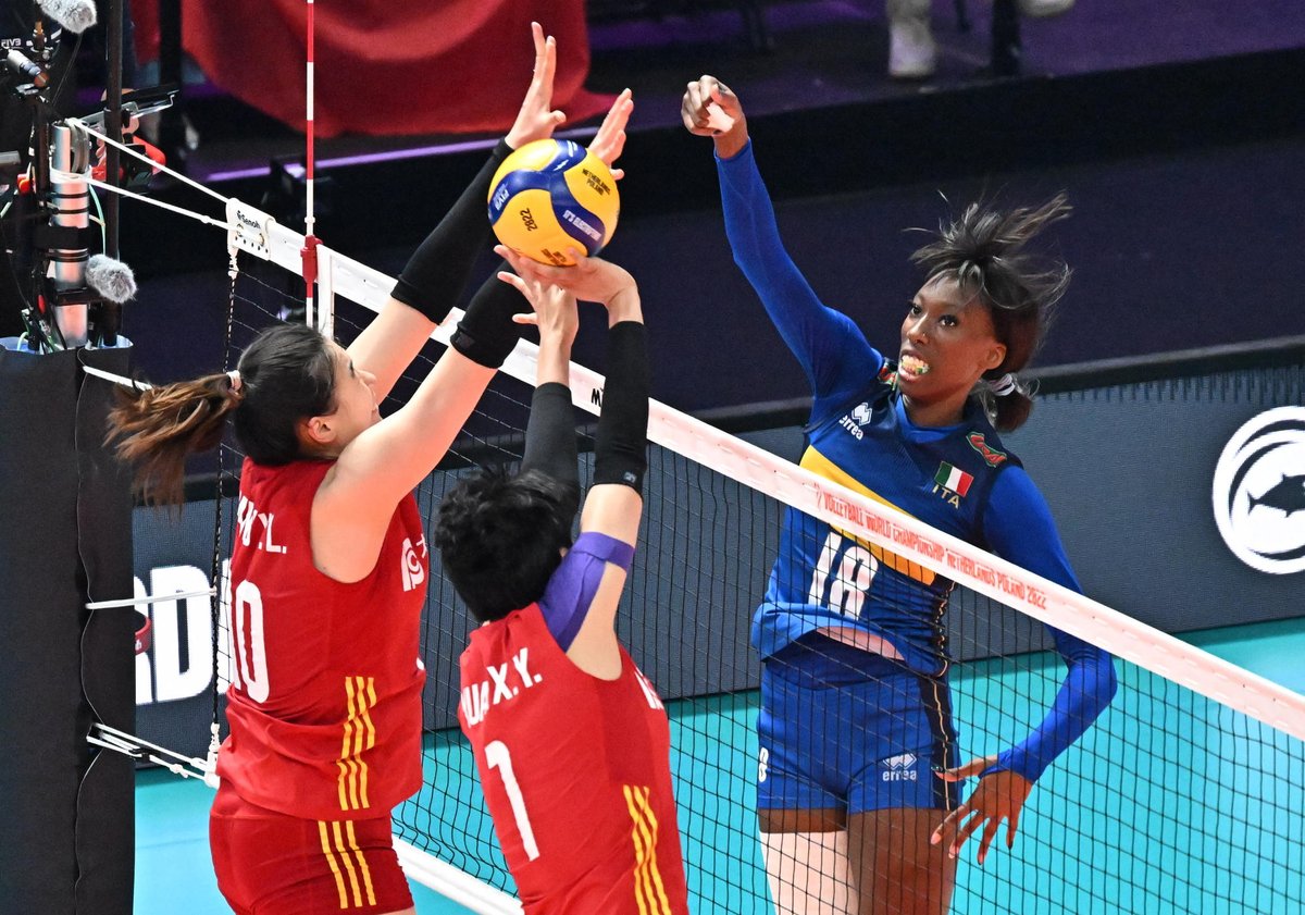 ITALIA-CINA: QUARTI DI FINALE MARTEDÌ 11 OTTOBRE ALLE 17 🇮🇹🇨🇳

SUL NOSTRO SITO GLI ACCOPPIAMENTI COMPLETI: supervolley.eu/notizie-flash/…

#pallavolosupervolley #volleyball #pallavolo #mondiali #quartidifinale #sportmagazine #odbojka #pallavolofemminile #siatkówka #WWCH2022