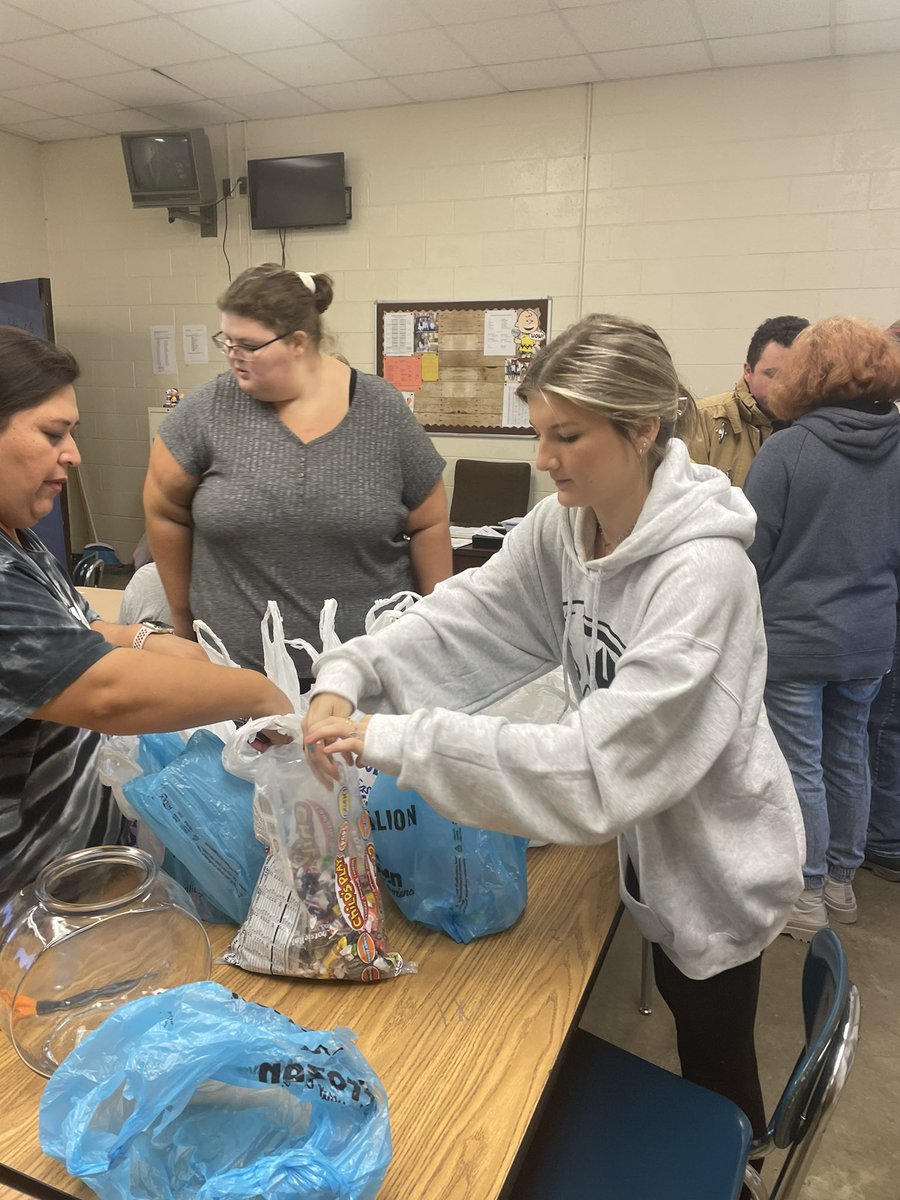 unifiedchamplhs's tweet image. We had a great Homecoming week!