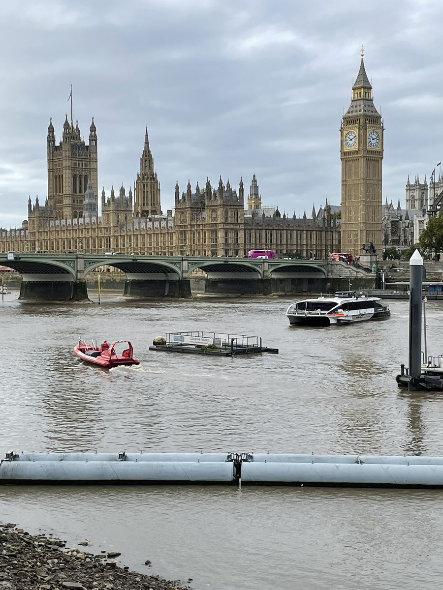 Mayflower_Event's tweet photo. Great to be in London today. Packed, productive day meeting contacts old and new, plus a quick site visit at County Hall. https://t.co/aug7rPF5s0