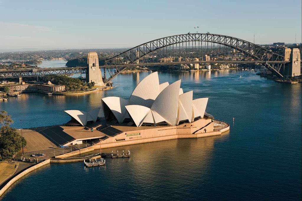 KarposLive's tweet photo. best bridges in the world https://t.co/CU7bxbkCxd