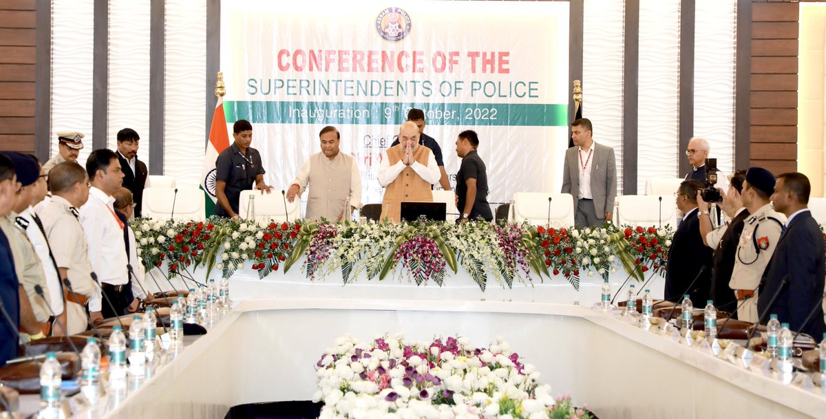 drrajdeeproy's tweet photo. Glimpses of interaction of Hon'ble Home Minister @AmitShah Ji with @assampolice officials at the 3rd SP Conference in Dergaon.
Assam Police has played an important role in not only securing Assam but also the entire Northeast.
Kudos @gpsinghips #remarkablecontribution. https://t.co/I4t9iaLOch