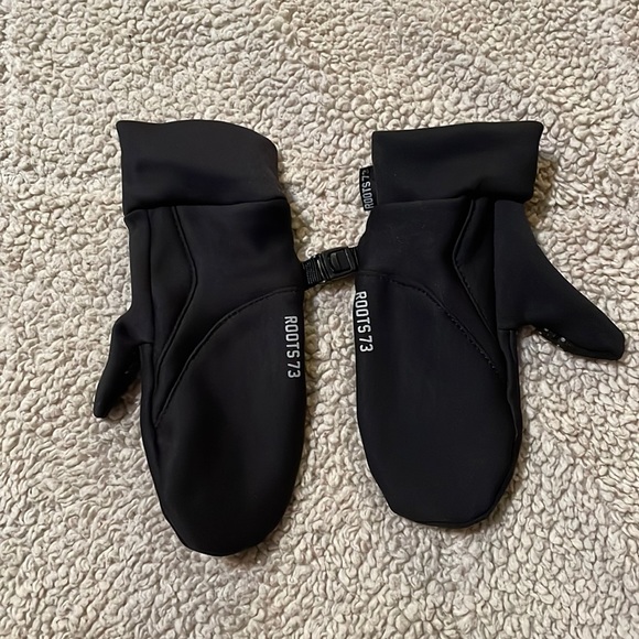 So good I had to share! Check out all the items I'm loving on <a href="/Poshmarkapp/">Poshmark</a> #poshmark #fashion #style #shopmycloset #toughskins #oldnavy #roots: posh.mk/tbt6oGAn0tb
