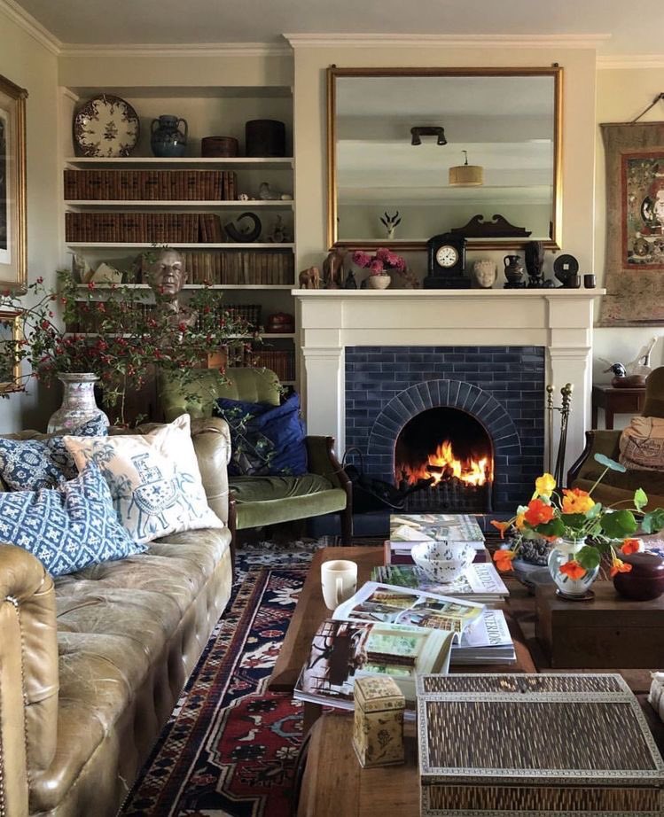 stardustfile's tweet photo. fleecy jumpers and fireplaces https://t.co/NJRK1VXxt0