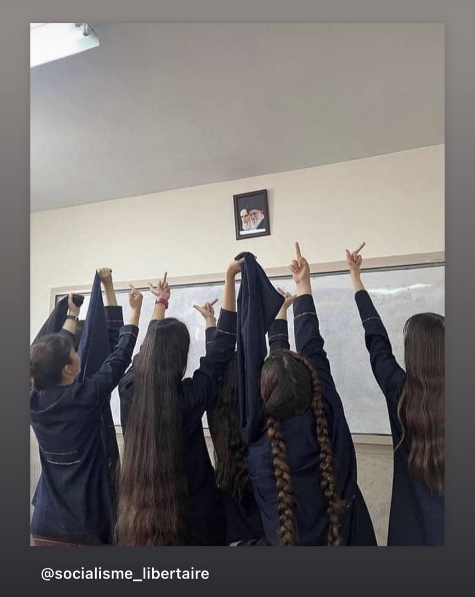 NushuhrS's tweet photo. #mahsa_amini 22 years old
#NikaShakrami 16 years old
#SarinaEsmaeilzadeh 16 years old
#WomensRightsAreHumanRights https://t.co/hm4zFZ0HvZ