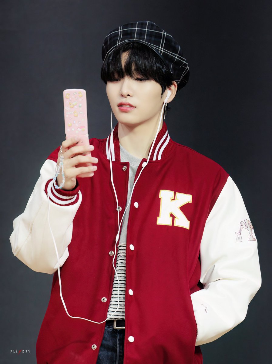 pls9DRV's tweet photo. 📸221007 메이크드림홀🐿️

이과생 이서호🔬

#원어스 #ONEUS #ワンアス #ワナス
#서호 #이서호 #SEOHO #ソホ https://t.co/0fFCzbIGX1