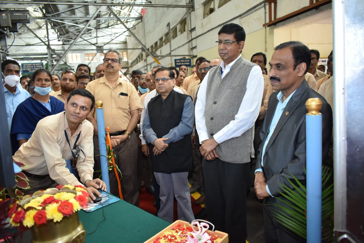 cmdbeml's tweet photo. Unveiling of Industry 4.0 at Hydraulics &amp; Powerline division in KGF today..
A big step towards future ... https://t.co/aAn5hjHnDy