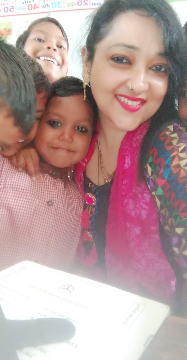 ArchanaUpadhy's tweet photo. Hii...... Happiness....Is always,,,real,,,it's not fake,,,☺️ https://t.co/w02WZl5xwc